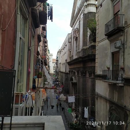 Il Castello Apartment Наполи Екстериор снимка