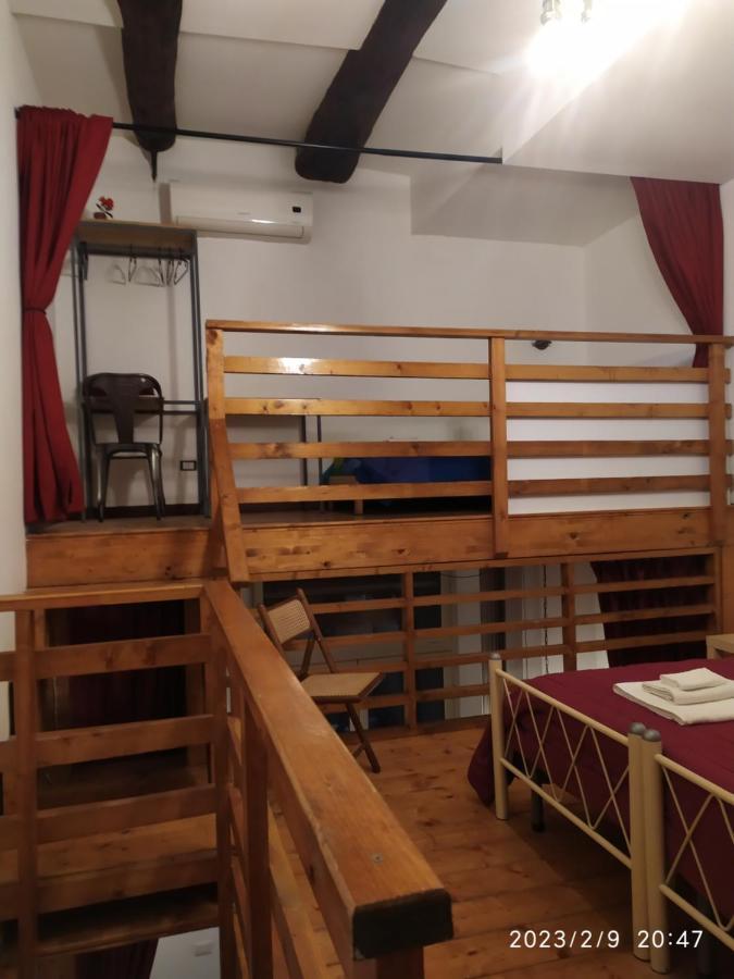 Il Castello Apartment Наполи Екстериор снимка